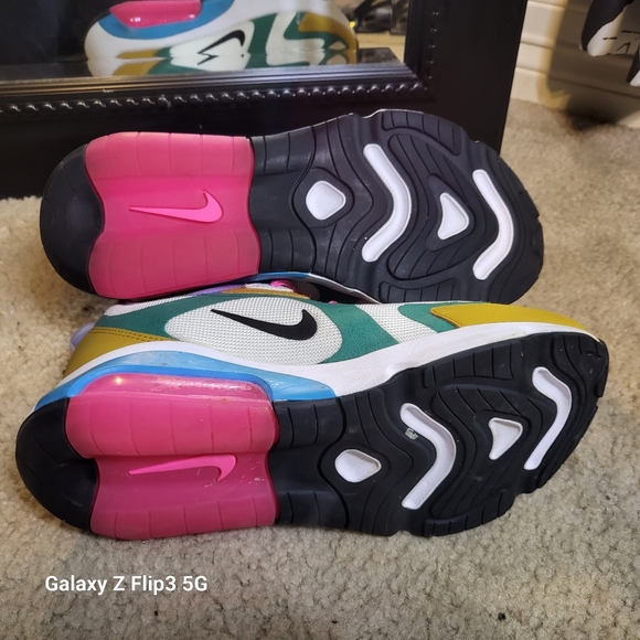 Nike shoes - Picture 2 of 6